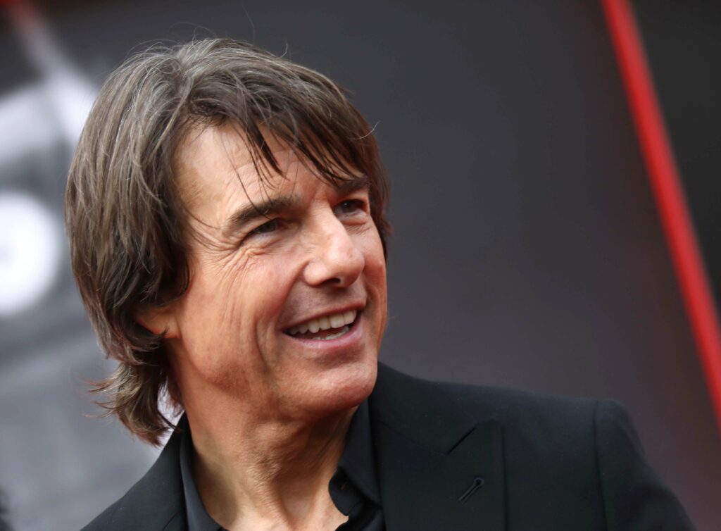 va-fi-unul-dintre-cele-mai-sigure-orase-din-europa:-sarah-knafo-il-invita-pe-tom-cruise-la-paris