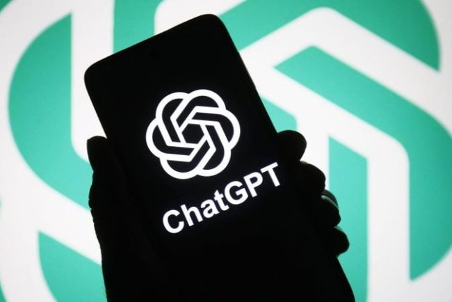a-picat-chatgpt-–-care-este-situatia-curenta-a-serviciului-de-la-openai