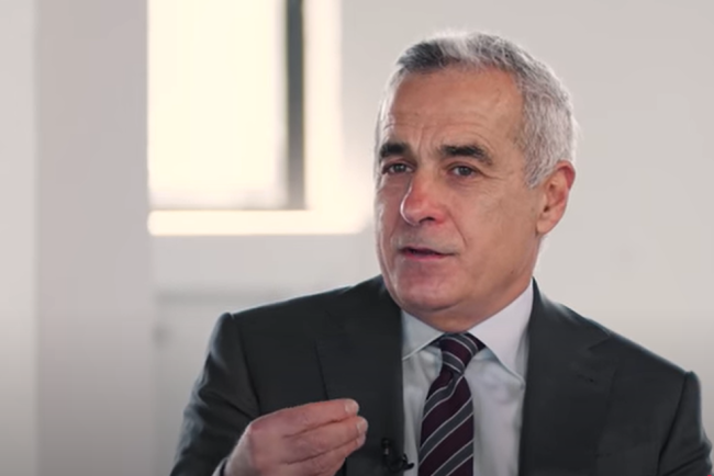 calin-georgescu-intreaba-pentru-ce-s-a-facut-datoria-romaniei:-ce-au-facut-oamenii-acestia-cu-peste-200-de-miliarde-datorie-publica?