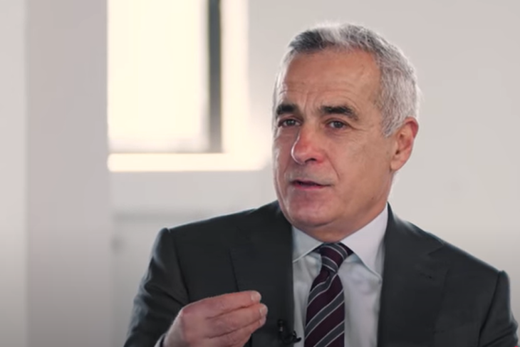 calin-georgescu-intreaba-pentru-ce-s-a-facut-datoria-romaniei:-ce-au-facut-oamenii-acestia-cu-peste-200-de-miliarde-datorie-publica?
