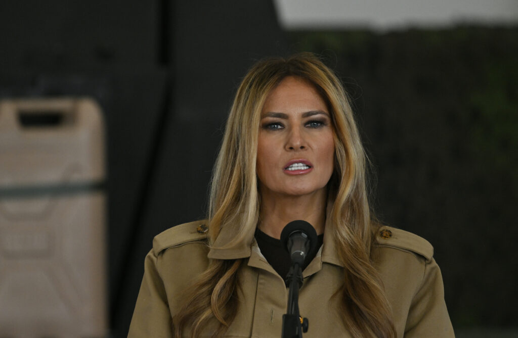 melania-trump-spune-ca-discutiile-cu-echipa-lui-putin-continua-pentru-eliberarea-copiilor-ucraineni