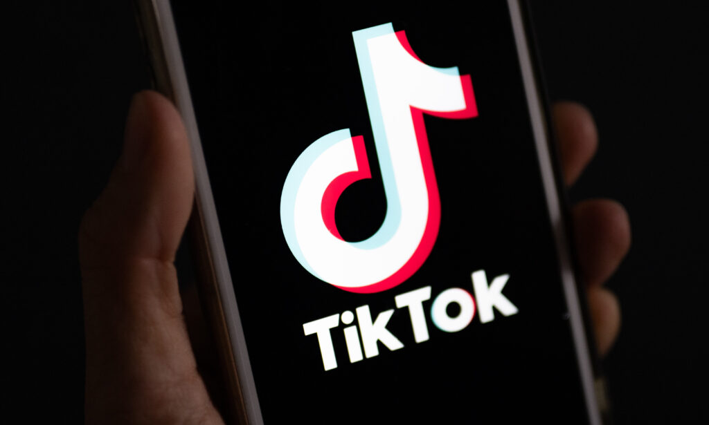 tiktok,-acuzata-de-ue-ca-incalca-regulile-privind-continutul-online-prin-functii-care-dau-dependenta