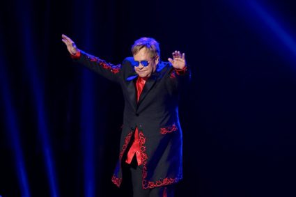 elton-john-depune-marturie-impotriva-editorului-daily-mail:-nu-vorbiti-cu-presa-a-spus-prietenilor