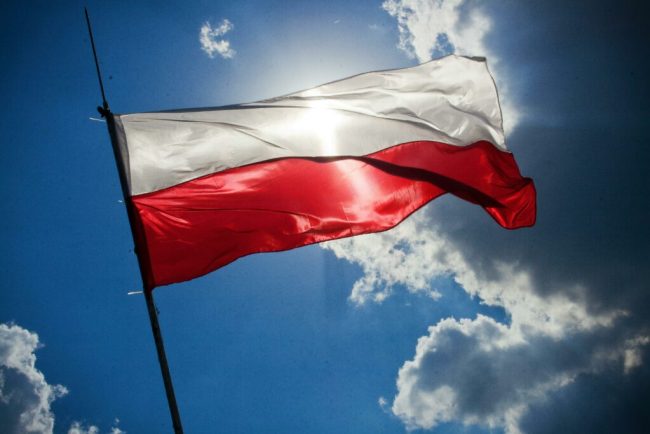 aeroporturile-din-sud-estul-poloniei,-redeschise-dupa-atacurile-masive-ale-rusiei-asupra-ucrainei