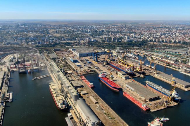apare-un-nou-tip-de-tehnologie-cu-apa-de-mare,-care-ar-putea-inlocui-dieselul.-cum-pot-fi-transformate-marile-in-sursa-de-energie
