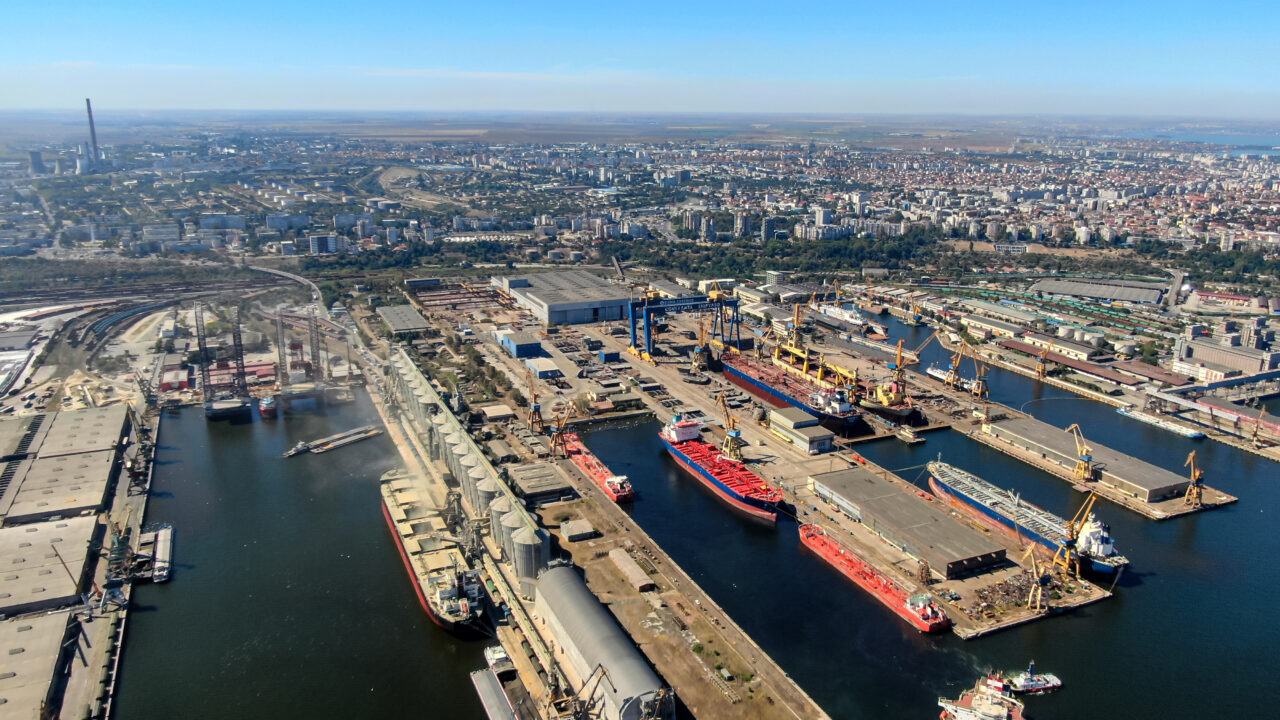 apare-un-nou-tip-de-tehnologie-cu-apa-de-mare,-care-ar-putea-inlocui-dieselul.-cum-pot-fi-transformate-marile-in-sursa-de-energie
