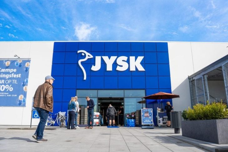 ce-salariu-are-un-asistent-vanzari-la-jysk-in-2026.-lista-completa-a-beneficiilor-pentru-angajati