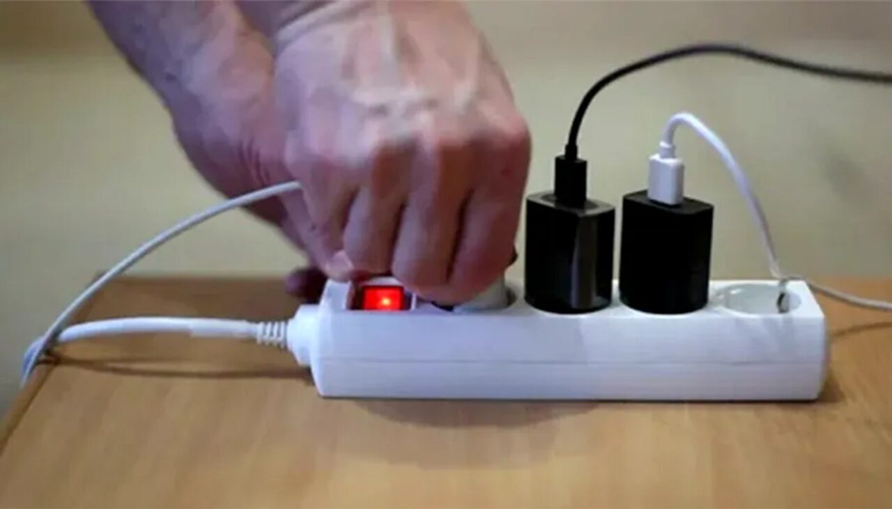 electrocasnicul-care-consuma-intr-o-ora-cat-un-frigider-intr-o-luna-intreaga.-este-cel-mai-mare-consumator-din-casa