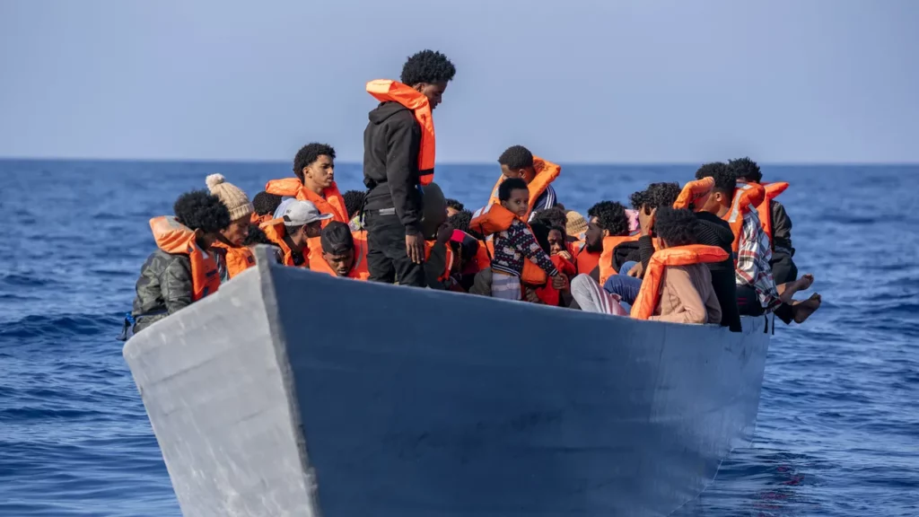 libia:-peste-50-de-migranti-dati-disparuti-in-urma-unui-naufragiu-in-marea-mediterana