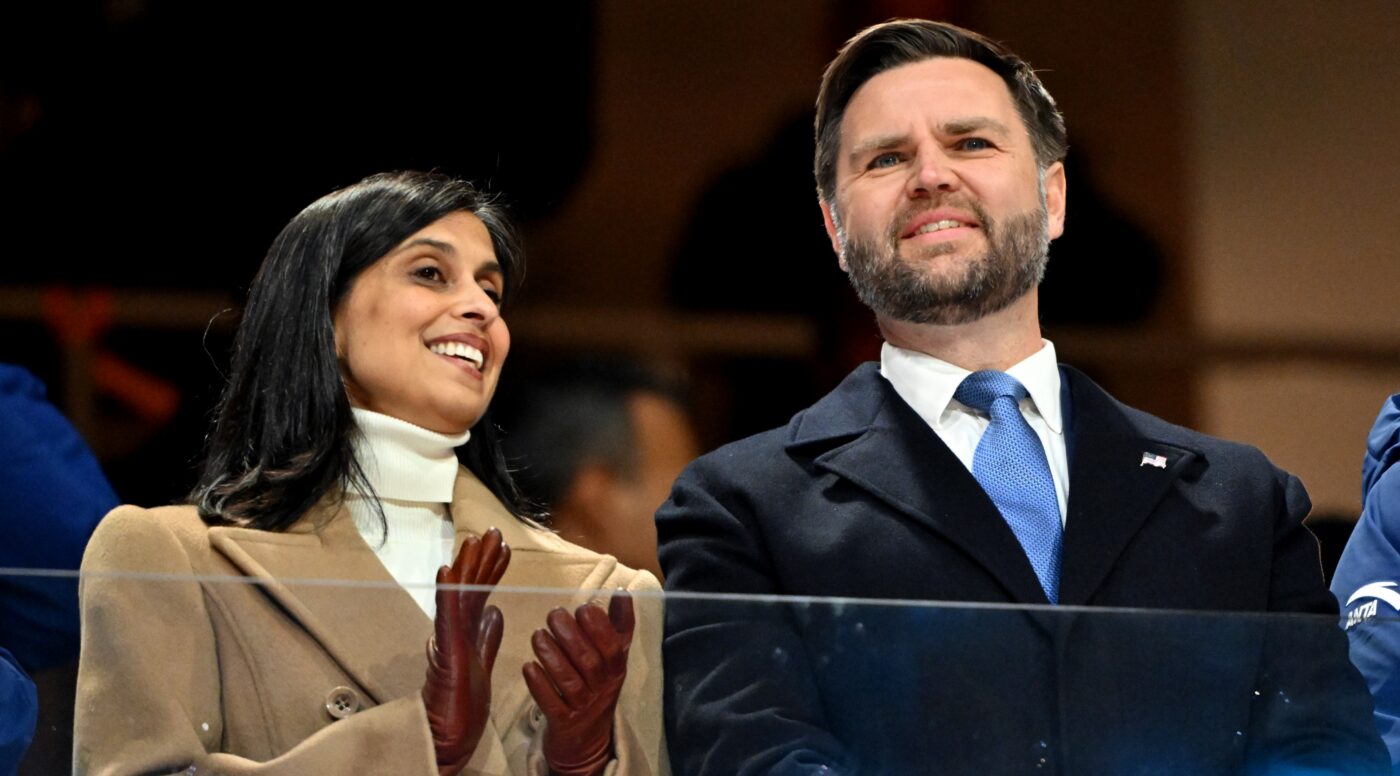 marea-campioana-nu-s-a-abtinut-dupa-ce-jd-vance-si-sotia-lui-usha-au-fost-huiduiti-copios-la-jocurile-olimpce