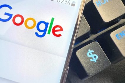 in-premiera,-compania-mama-a-google-vrea-sa-se-imprumute-pe-100-de-ani.-de-ce-face-asta-si-ce-inseamna,-de-fapt