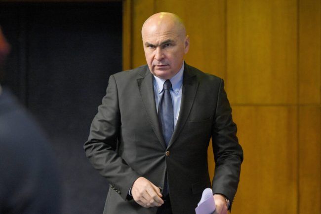 ilie-bolojan,-despre-tensiunile-din-partid:-pnl-nu-trebuie-sa-se-userizeze,-dar-nici-sa-se-pesedizeze-/-mesajul-premierului-pentru-hubert-thuma