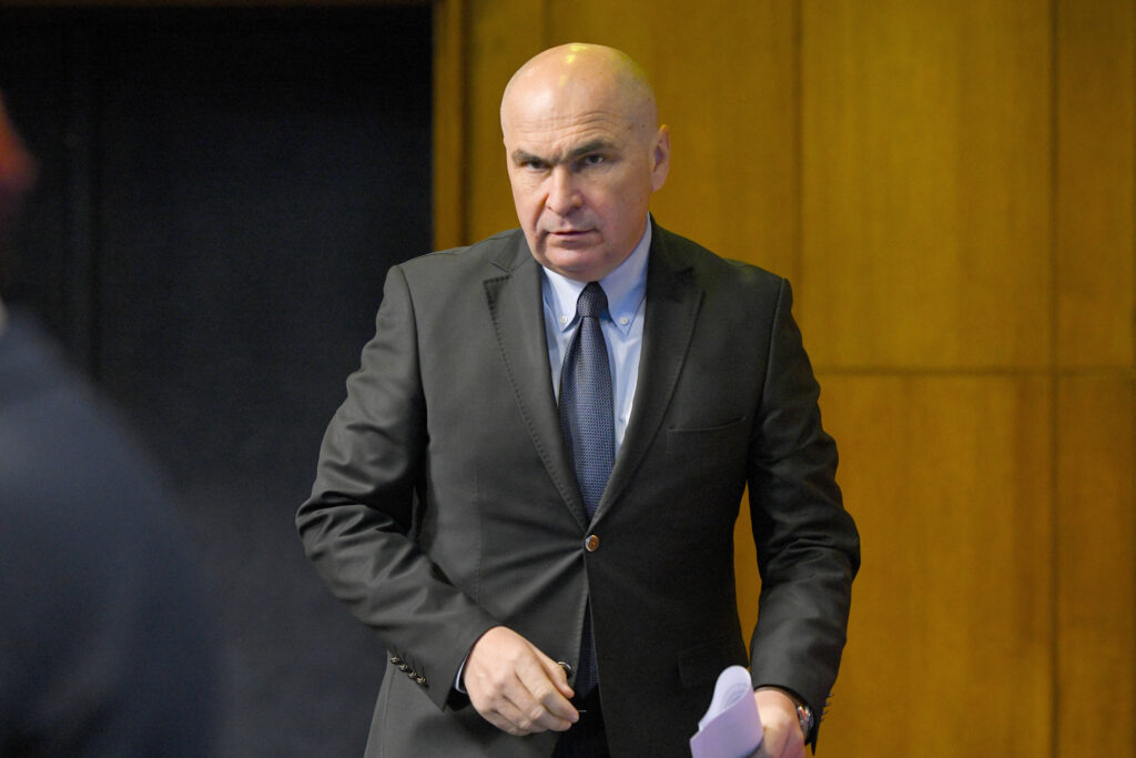 ilie-bolojan,-despre-tensiunile-din-partid:-pnl-nu-trebuie-sa-se-userizeze,-dar-nici-sa-se-pesedizeze-/-mesajul-premierului-pentru-hubert-thuma