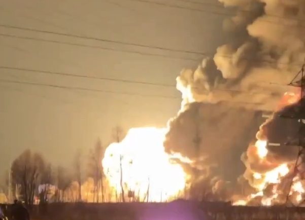 incendiu-la-o-baza-militara-din-rusia-dupa-un-atac-cu-rachete