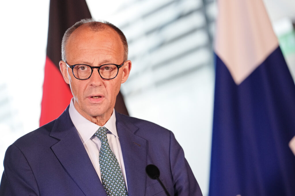 cancelarul-germaniei-sustine-interzicerea-accesului-pe-retelele-sociale-in-randul-copiilor-sub-16-ani