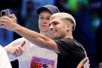 la-doha-curg-banii-ca-apa-la-robinet.-cate-milioane-de-euro-au-primit-alcaraz-si-sinner-doar-pentru-a-participa-la-turneul-atp