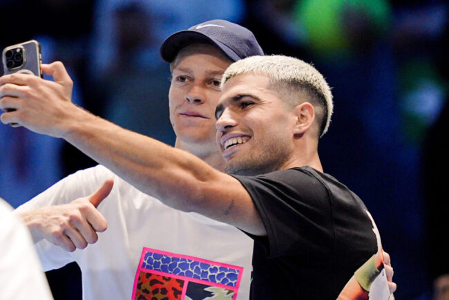 la-doha-curg-banii-ca-apa-la-robinet.-cate-milioane-de-euro-au-primit-alcaraz-si-sinner-doar-pentru-a-participa-la-turneul-atp