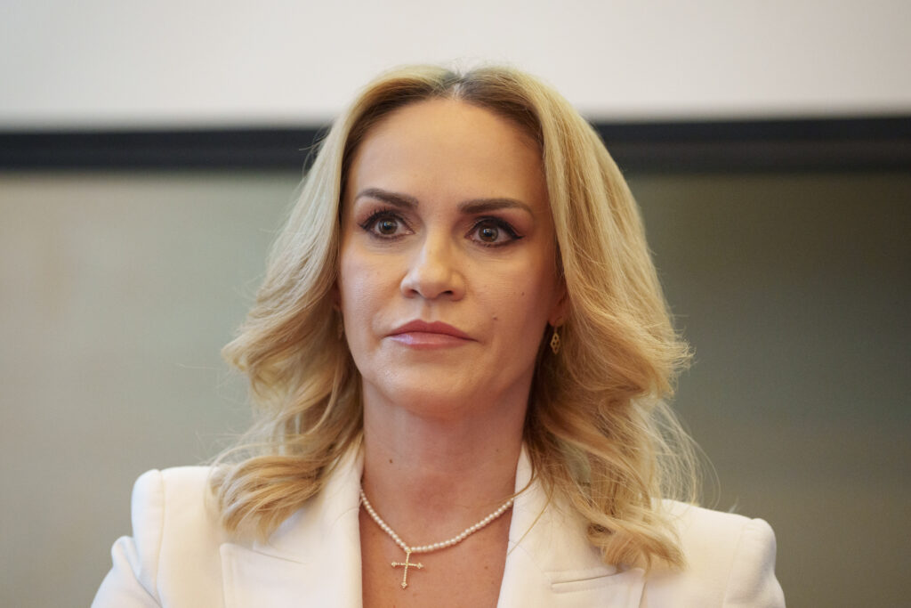 gabriela-firea:-20-de-miliarde-de-euro-pentru-copii-si-tinte-clare-pentru-eradicarea-saraciei-pana-in-2035