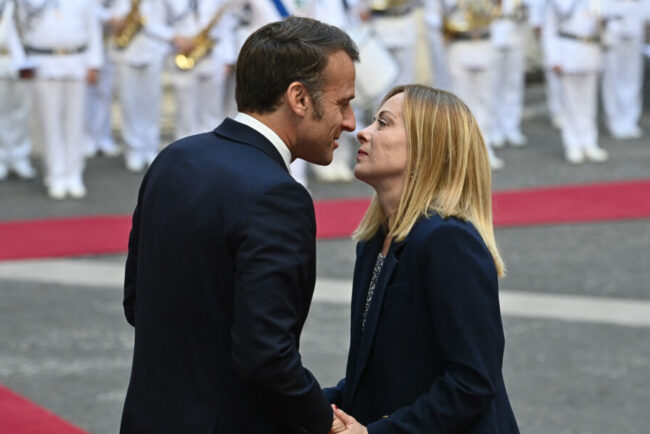 macron-reactie-dura-catre-meloni,-dupa-declaratiile-despre-incidentul-de-la-lyon:-„sa-ramana-fiecare-acasa-si-oile-vor-fi-bine-pazite”