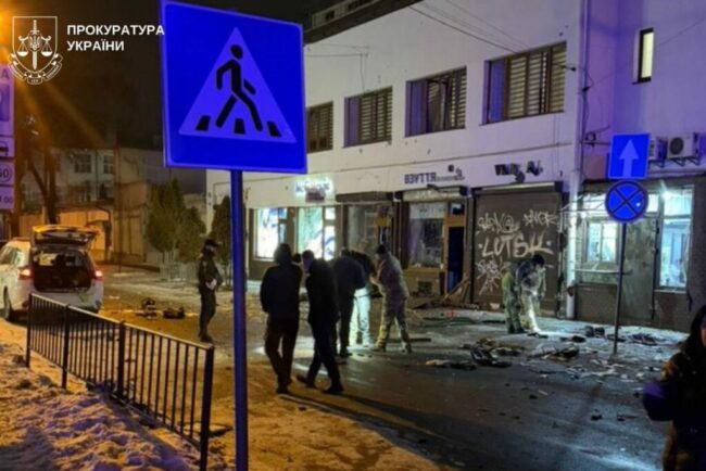 explozii-la-un-magazin-din-estul-ucrainei.-oficialii-locali-afirma-ca-a-fost-un-atac-terorist