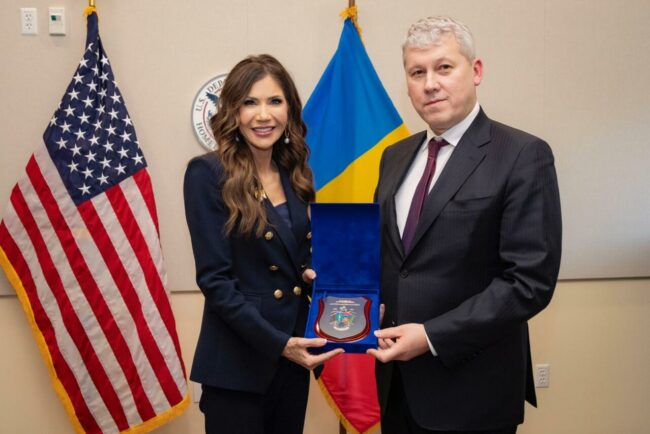 ministrul-catalin-predoiu-s-a-intalnit-cu-secretarul-pentru-securitate-interna-al-sua.-visa-waiver,-pe-agenda-discutata