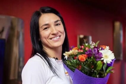 cristina-neagu-n-a-fost-uitata.-aparitie-eleganta-a-legendarei-handbaliste-la-ziua-de-nastere-a-fostei-colege-de-la-csm-bucuresti