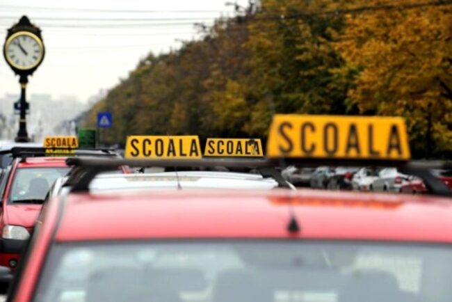 cum-te-inscrii-la-scoala-de-soferi-in-2026:-acte-necesare,-costuri-si-conditii