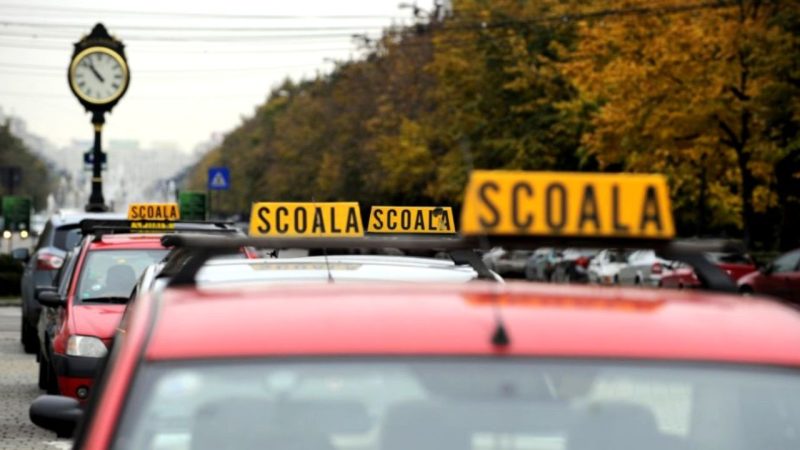 cum-te-inscrii-la-scoala-de-soferi-in-2026:-acte-necesare,-costuri-si-conditii