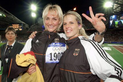 cea-mai-frumoasa-atleta-din-lume-a-explicat-de-ce-au-disparut-10.000-de-prezervative-in-doar-3-zile-in-satul-olimpic
