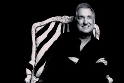 neil-sedaka,-legenda-muzicii-pop,-s-a-stins-din-viata-la-86-de-ani