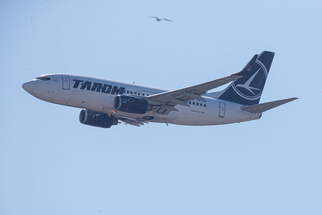 cursele-aeriene-spre-orientul-mijlociu,-afectate-de-atacul-sua-si-al-israel-impotriva-iranului.-tarom-suspenda-temporar-zborurile-catre-tel-aviv