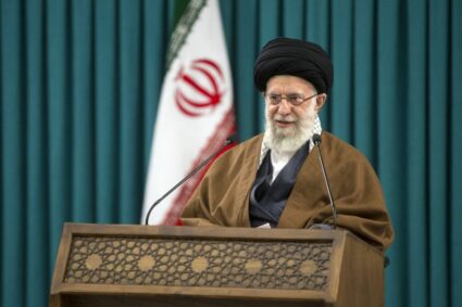 cia-crede-ca-ali-khamenei-ar-putea-fi-inlocuit-de-un-membru-al-garzilor-revolutionare-–-surse