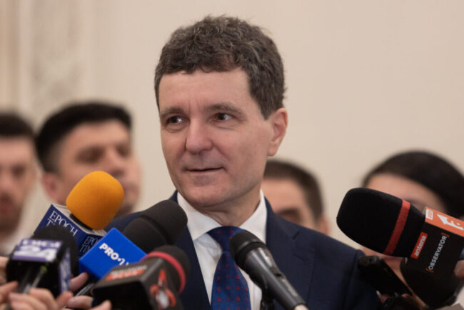 nicusor-dan,-primul-mesaj-dupa-moartea-lui-khamenei:-romania-este-in-deplina-siguranta