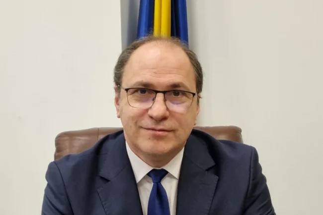 cine-este-mihai-dimian,-rectorul-propus-de-pnl-pentru-functia-de-ministru-al-educatiei-–-playtech-stiri