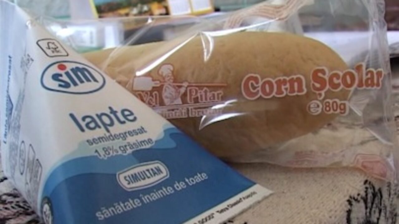 alimentele-din-programul-laptele-si-cornul-au-fost-depistate-cu-nereguli-grave.-parintii-au-inaintat-si-o-petitie