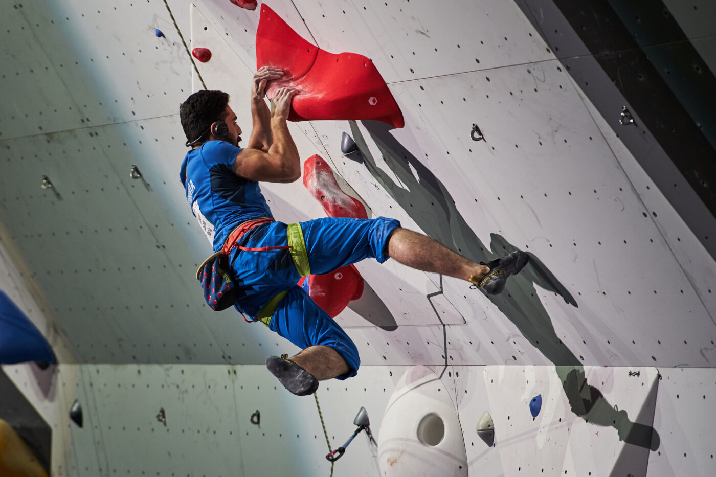 razvan-nedu,-o-poveste-de-succes-in-paraclimbing!-in-catarat-trebuie-sa-ajungi-sa-te-misti-natural-si-sa-fii-fluid