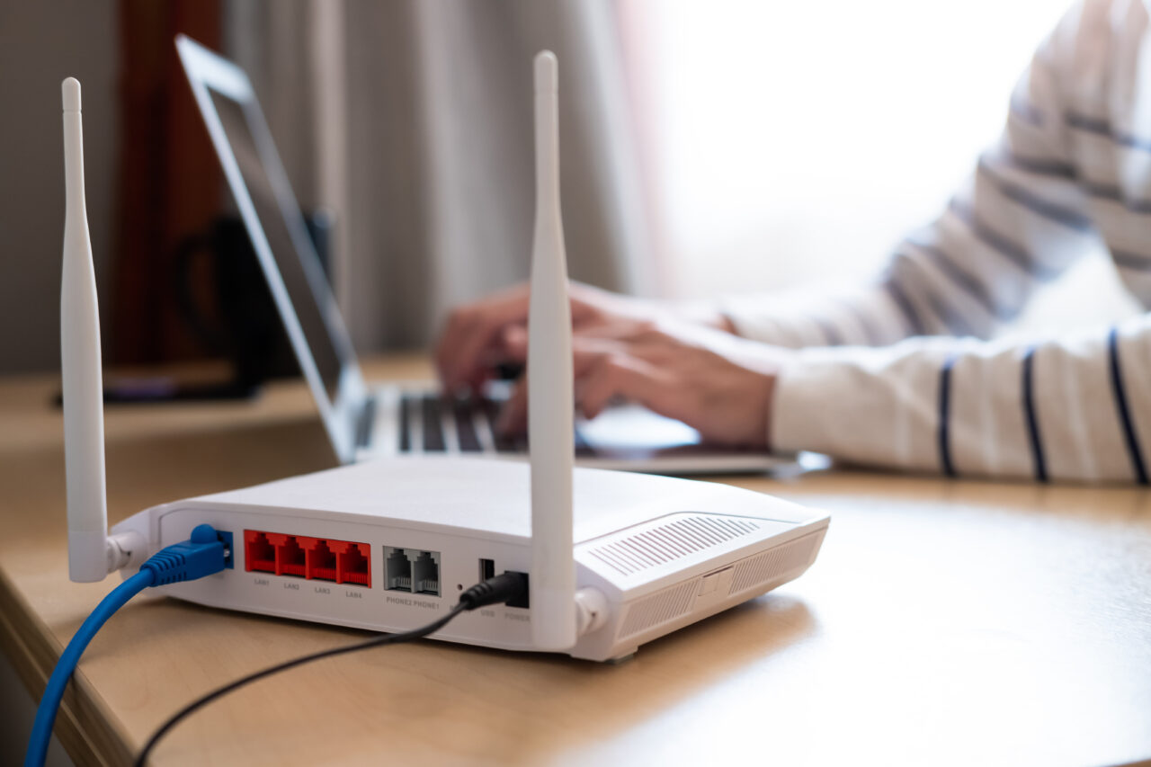 adio,-wifi-clasic.-noul-tip-de-router-pe-care-il-vom-avea-in-casele-noastre:-e-mult-mai-rapid-si-mai-puternic