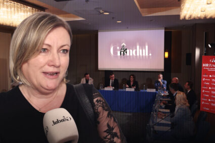 iuliana-morlova,-hr-expert-si-career-coach:”daca-robotii-sunt-mai-buni-la-a-fi-roboti,-oamenii-trebuie-sa-fie-mai-buni-la-a-fi-oameni”