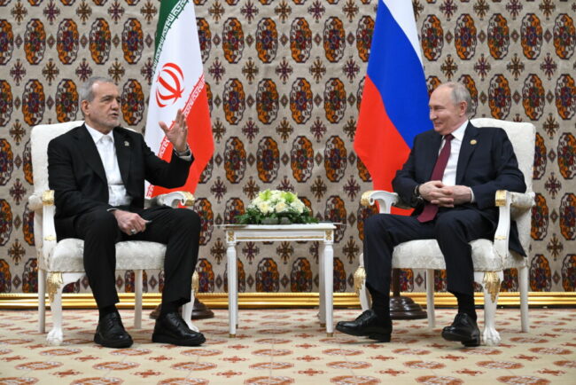 presedintele-iranului-a-vorbit-la-telefon-cu-vladimir-putin.-convorbirea,-dupa-dezvaluirile-ca-rusia-ofera-iranului-informatii-pentru-a-tinti-fortele-sua