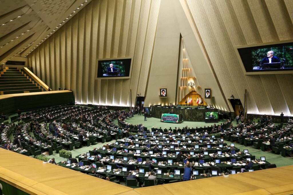 israelul-anunta-ca-va-urmari-fiecare-succesor-al-lui-khamenei-din-iran-si-ameninta-organismul-insarcinat-cu-alegerea-liderului