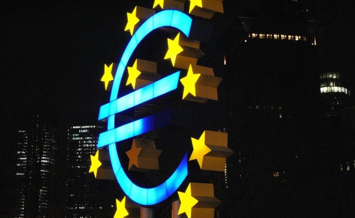 transferurile-in-euro-vor-ajunge-in-cel-mult-10-secunde.-ce-reguli-noi-se-aplica-si-ce-comisioane-vor-plati-clientii