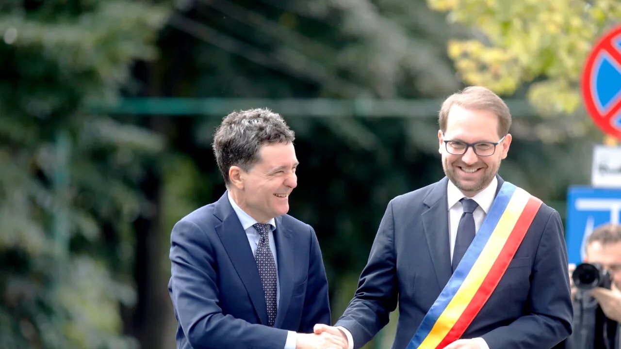 presedintele-usr,-dominic-fritz,-mega-dezvaluire-despre-relatia-cu-nicusor-dan:-cam-o-data-pe-saptamana-sunt-la-cotroceni-sa-discutam-toate-temele-zilei-si-este-intre-patru-ochi,-intr-o-sala-in-care-garantat-nu-sunt-microfoane