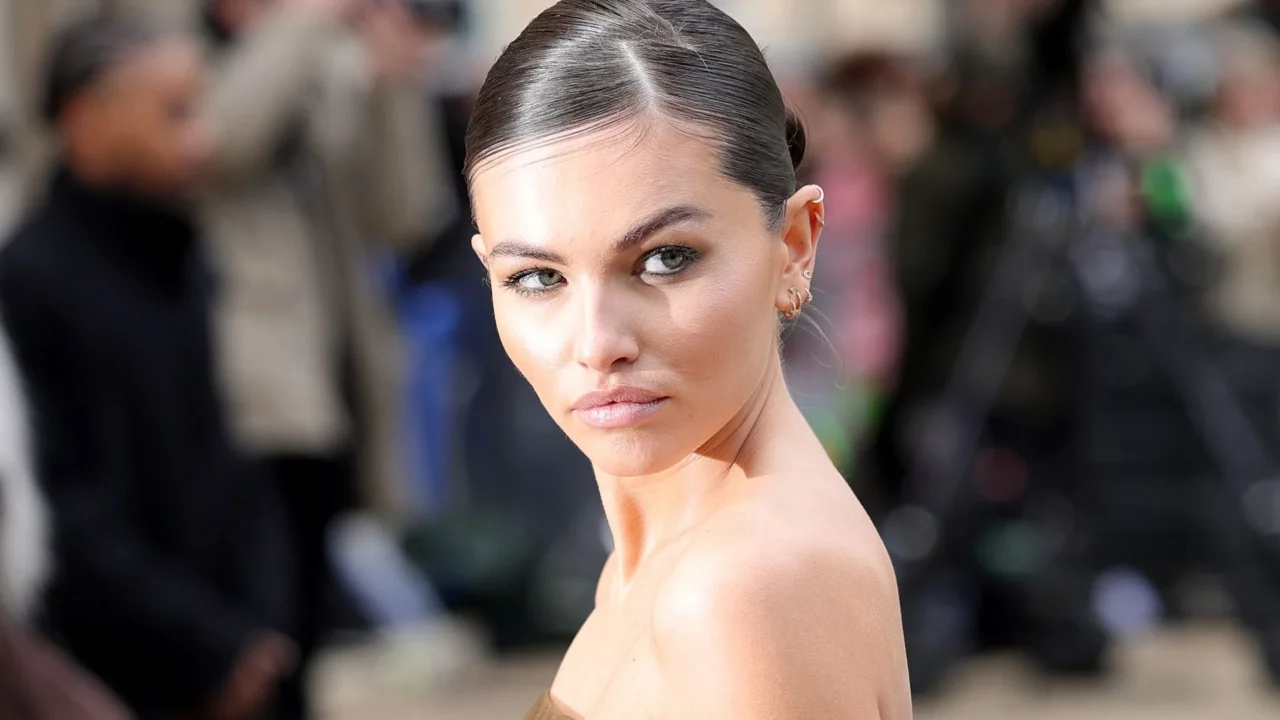 fotomodelul-thylane-blondeau,-considerat-cel-mai-frumos-din-lume,-se-marita-inelul-a-costat-40.000-de-euro