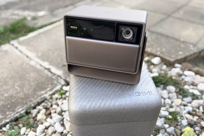review-xgimi-horizon-20-–-pentru-ca-toata-viata-ti-ai-dorit-un-cinematograf-4k-dolby-vision-cu-sunet-harman-kardon-intr-o-singura-cutie-inteligenta