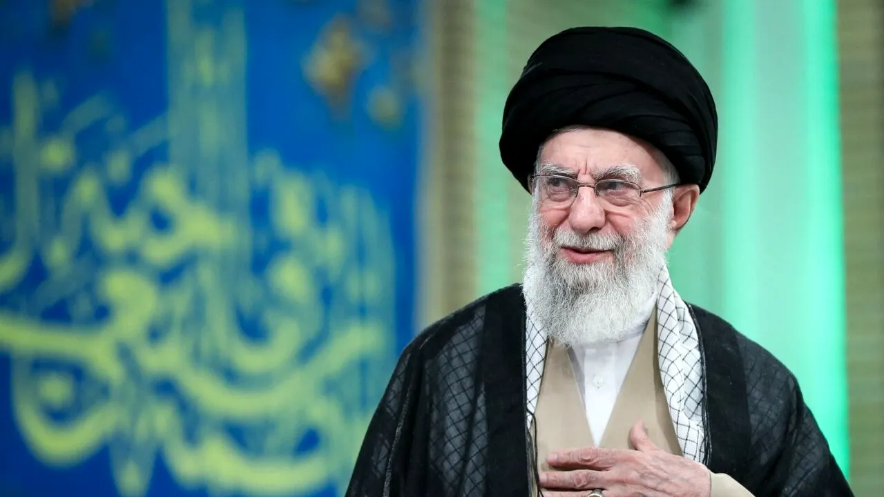 ambasada-iranului-la-bucuresti-sustine-ca-oficiali-din-guvernul-romaniei-au-semnat-cartea-de-condoleante-deschisa-in-memoria-ayatollahului-khamenei