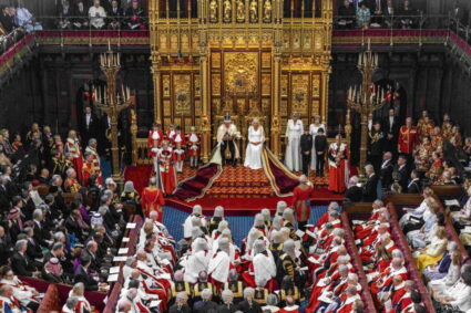 lorzii-pleaca:-marea-britanie-ii-scoate-din-parlament-pe-nobilii-ereditari-dupa-700-de-ani