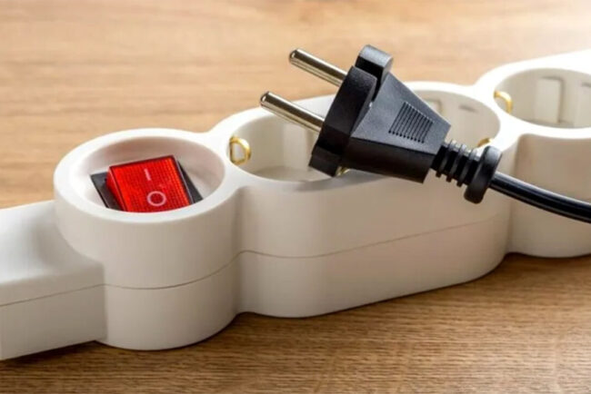 electrocasnicul-din-bucatarie-care-consuma-intr-o-secunda-cat-100-de-becuri-aprinse-simultan