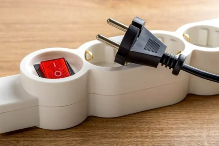 electrocasnicul-din-bucatarie-care-consuma-intr-o-secunda-cat-100-de-becuri-aprinse-simultan