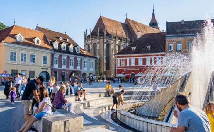 o-canadianca-dezvaluie-motivele-pentru-care-a-venit-de-trei-ori-intr-un-an-in-romania-„romanii-sunt-mandri.-te-simti-in-siguranta-aici