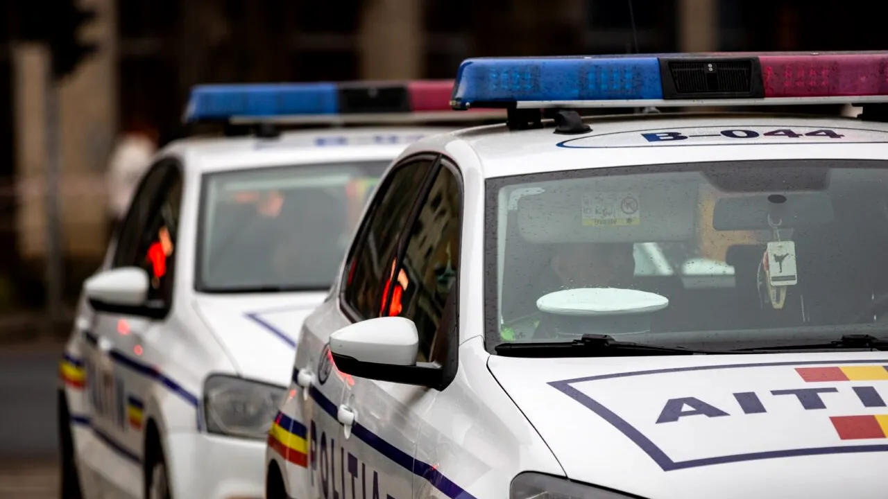 interventie-ca-in-filme-in-arges-un-barbat-care-a-incercat-sa-loveasca-cu-sabia-un-luptator-sas-a-fost-impuscat-in-picior.-de-la-ce-a-pornit-totul